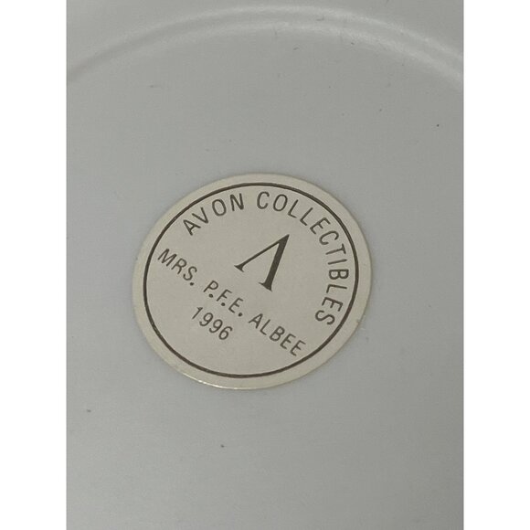 Avon Mrs PFE Albee Miniature Figure and Plastic Display Dome - Picture 11 of 11